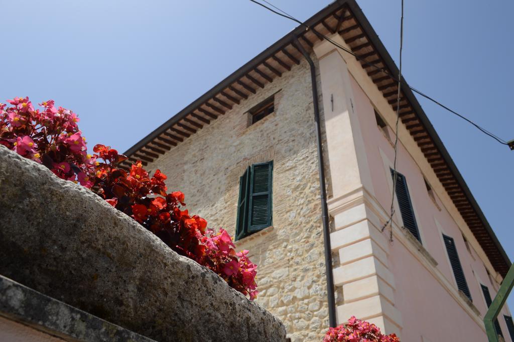 Hotel Dimora Della Fonte Greccio Exterior foto
